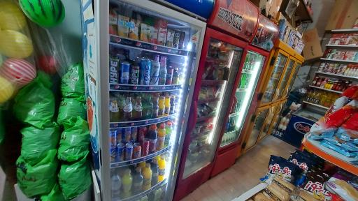 عکس سوپر مارکت مانی