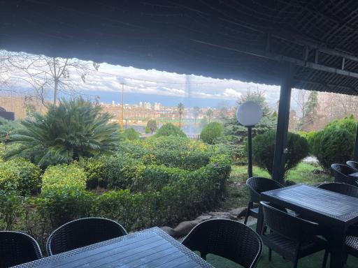 عکس رستوران آبشار