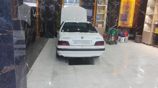 عکس کارواش و تعویض روغن جاوید