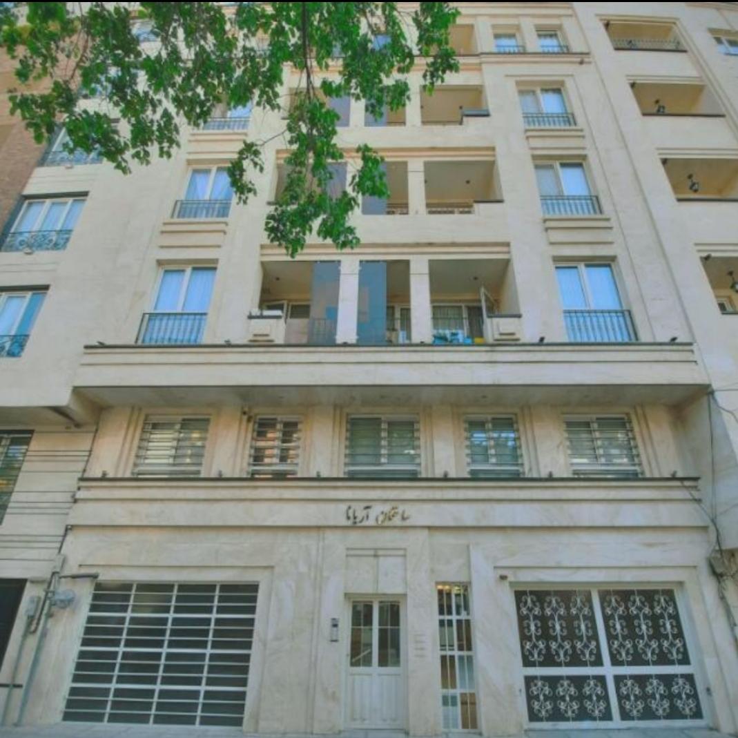 عکس ساختمان آریانا