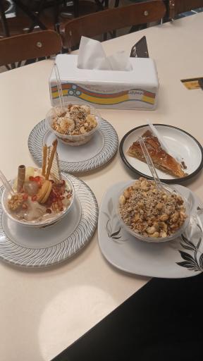 عکس بستنی اطمینان (جعفرنژاد)