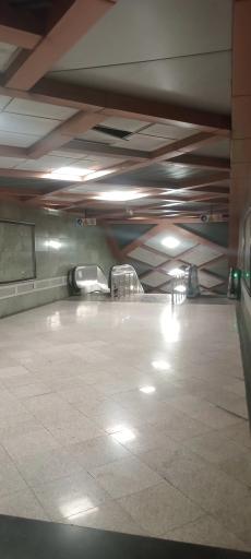 عکس مترو امام حسین ع