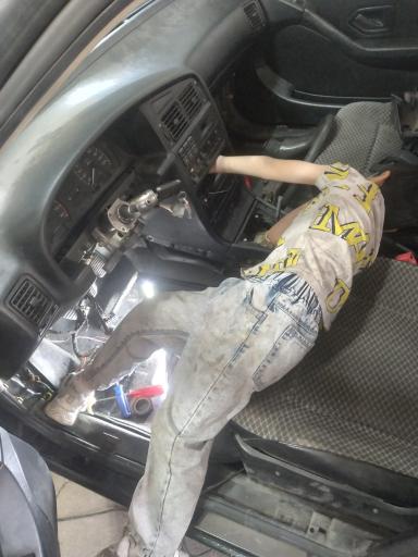 عکس برق تخصصی خودرو استاد مصطفی