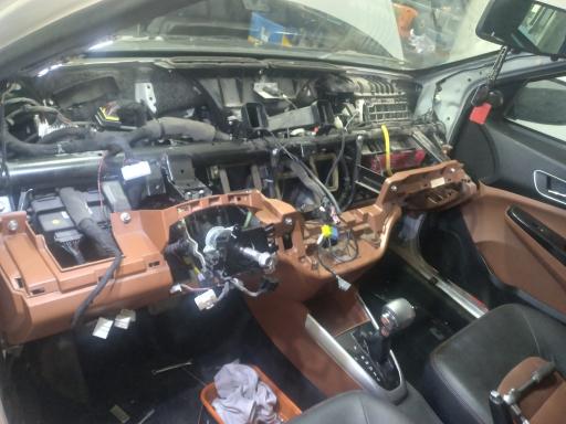 عکس برق تخصصی خودرو استاد مصطفی