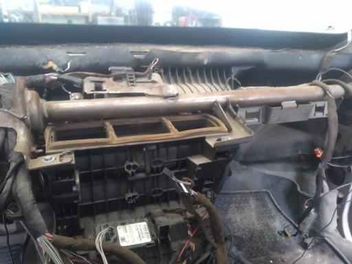 عکس برق تخصصی خودرو استاد مصطفی