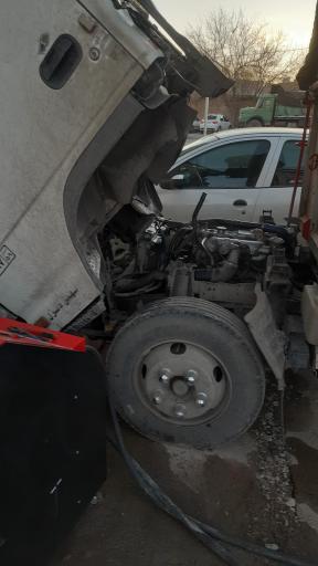 عکس تعمیرگاه و برق خودرو پلیکان