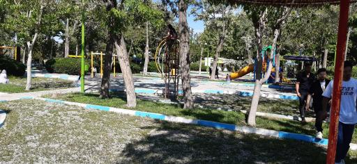 عکس دریاچه قایقرانی