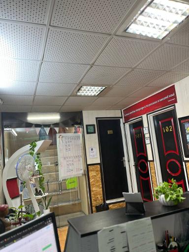 عکس آموزشگاه زبان های خارجه غزال