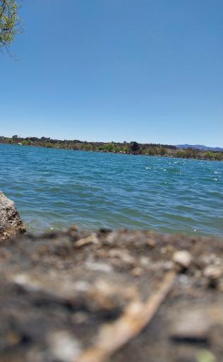 عکس دریاچه قایقرانی