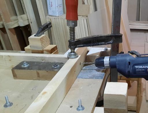 عکس کف تخت خواب شرکت آذر صنعت ابراهیمی