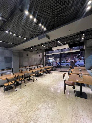 عکس رستوران ایتالیایی مدیس