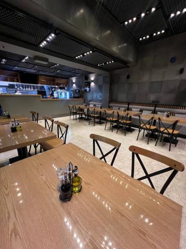 عکس رستوران ایتالیایی مدیس