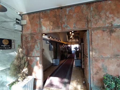 عکس بوتیک هتل عمارت 85