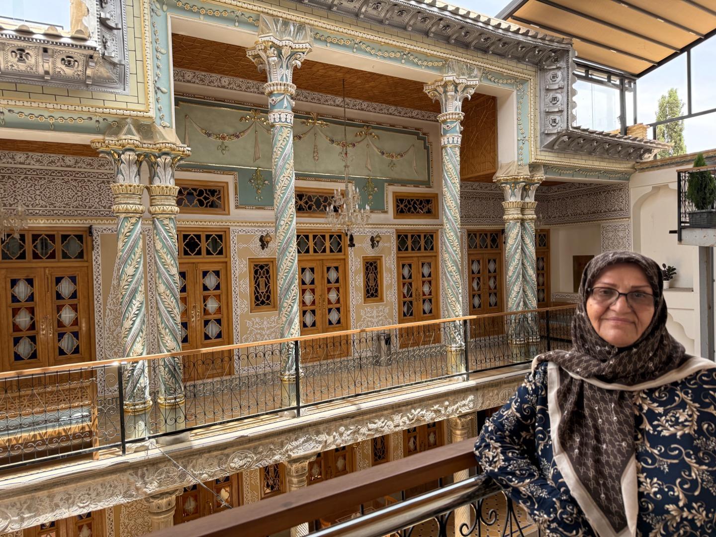 عکس بوتیک هتل عمارت 85