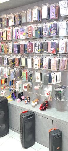 عکس فروشگاه موبایل و گجت صفر و یک