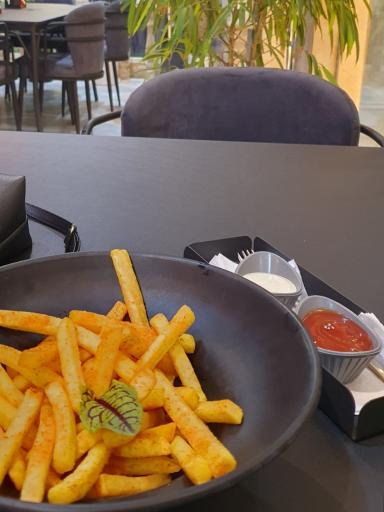 عکس کافه رستوران ایتالیایی مون آمور