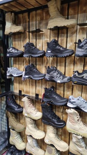 عکس فروشگاه لوازم کوهنوردی کمپ رود