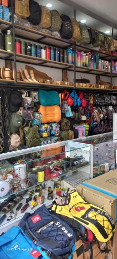 عکس فروشگاه لوازم کوهنوردی کمپ رود