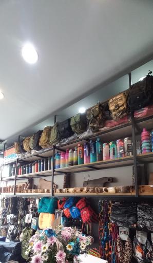 عکس فروشگاه لوازم کوهنوردی کمپ رود