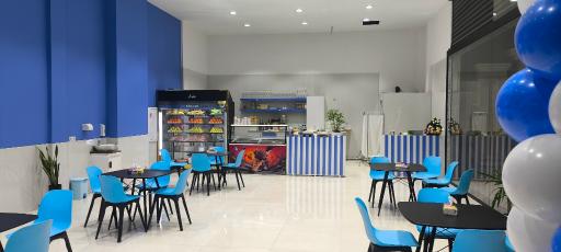 عکس آبمیوه بستنی بلو مون 