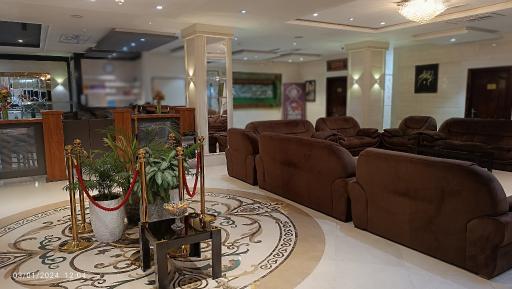 عکس هتل آپارتمان شهید کاوه