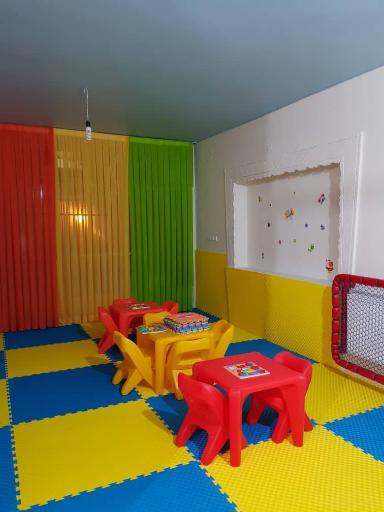 عکس مهد کودک شادیانه