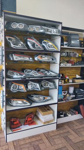 عکس فروشگاه اسپرت لوکس سنتر