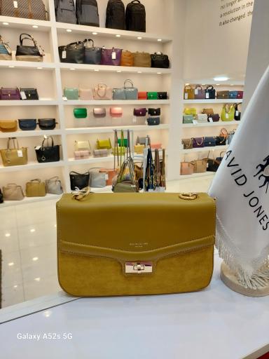 عکس دیوید جونز خرم آباد