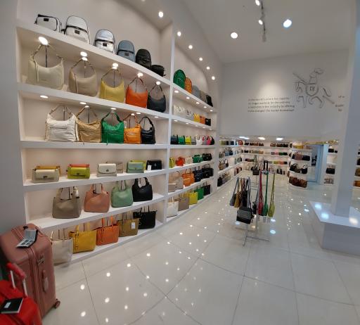 عکس دیوید جونز خرم آباد