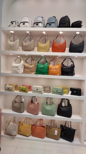 عکس دیوید جونز خرم آباد