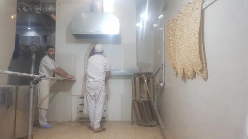 عکس نانوایی سنگک سنتی فارسیان