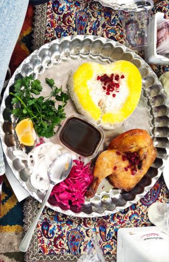 سفره خانه سنتی چلچراغ