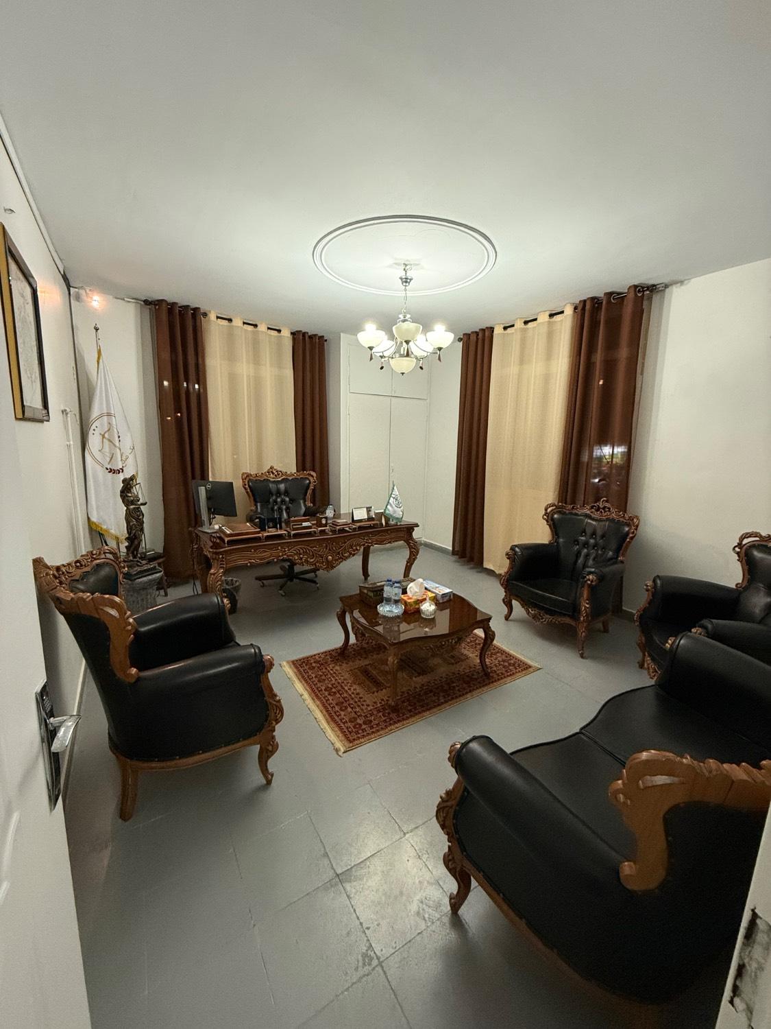 عکس دفتر وکالت حسام الدین انتظاریان