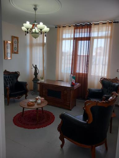 عکس دفتر وکالت حسام الدین انتظاریان