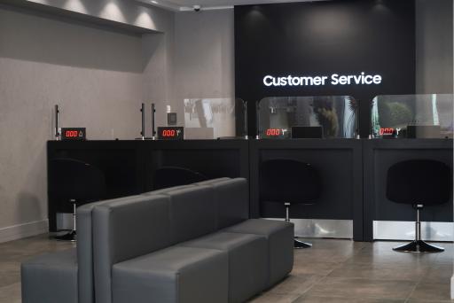 عکس فروشگاه سامسونگ (کاریان همراه)