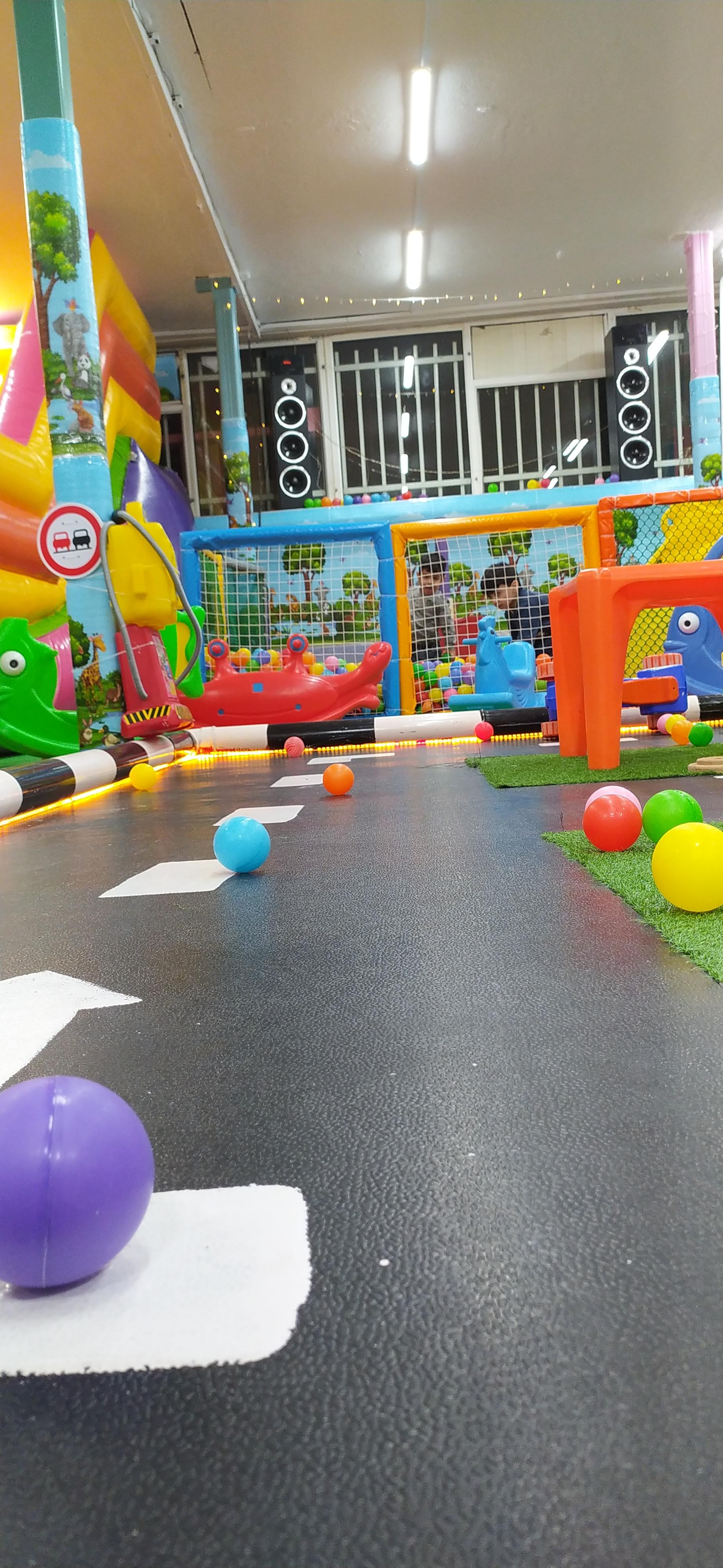 عکس خانه بازی شادینو