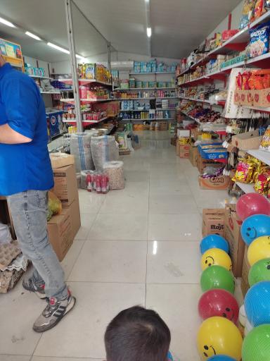 عکس هایپرمارکت طراوت