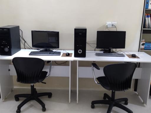 عکس اموزشگاه کامپیوتر کاوش بجنورد