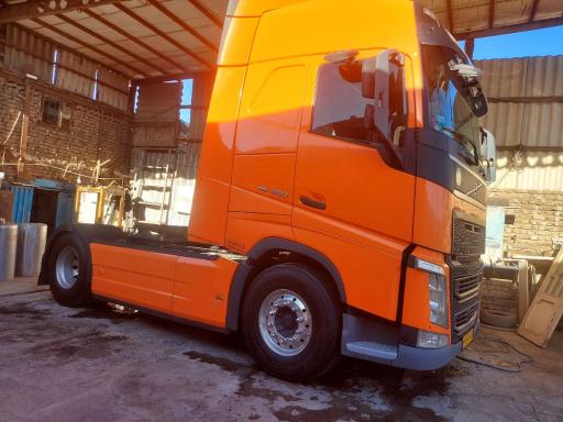 عکس کارواش باوفا 