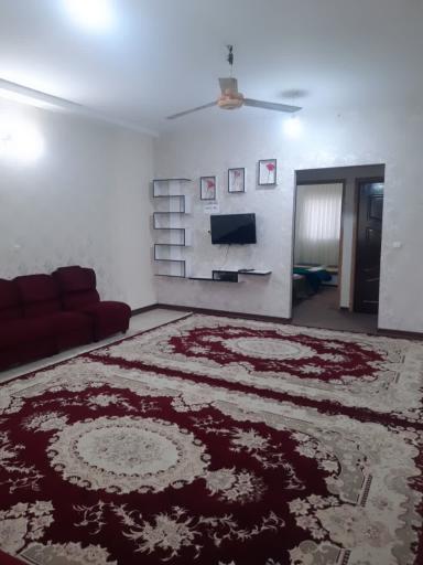 عکس خانه  ۱۰۲ گل سرخ