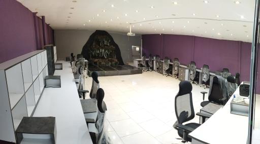 عکس کافه املاک راه بنفش