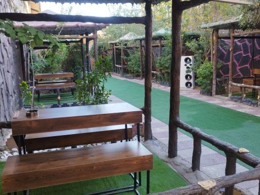 عکس کافه املاک راه بنفش