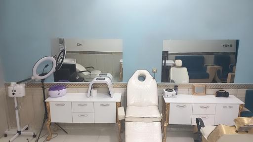 عکس سالن زیبایی بانو رنجبر 