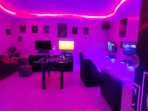 عکس کافه گیم hub