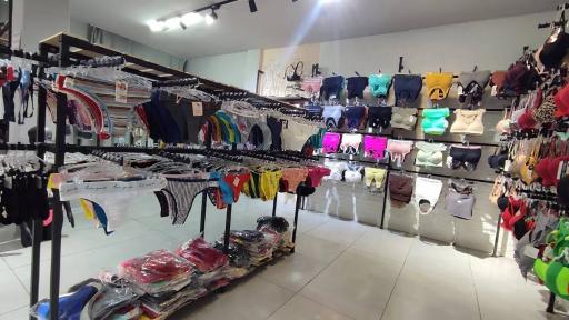 عکس فروشگاه لباس زیر لیمو