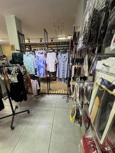 عکس فروشگاه لباس زیر لیمو