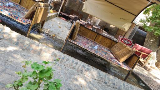 عکس سفره خانه سنتی دومیلون