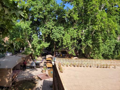 عکس سفره خانه سنتی دومیلون