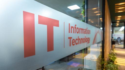 عکس داده گستر عصر نوین