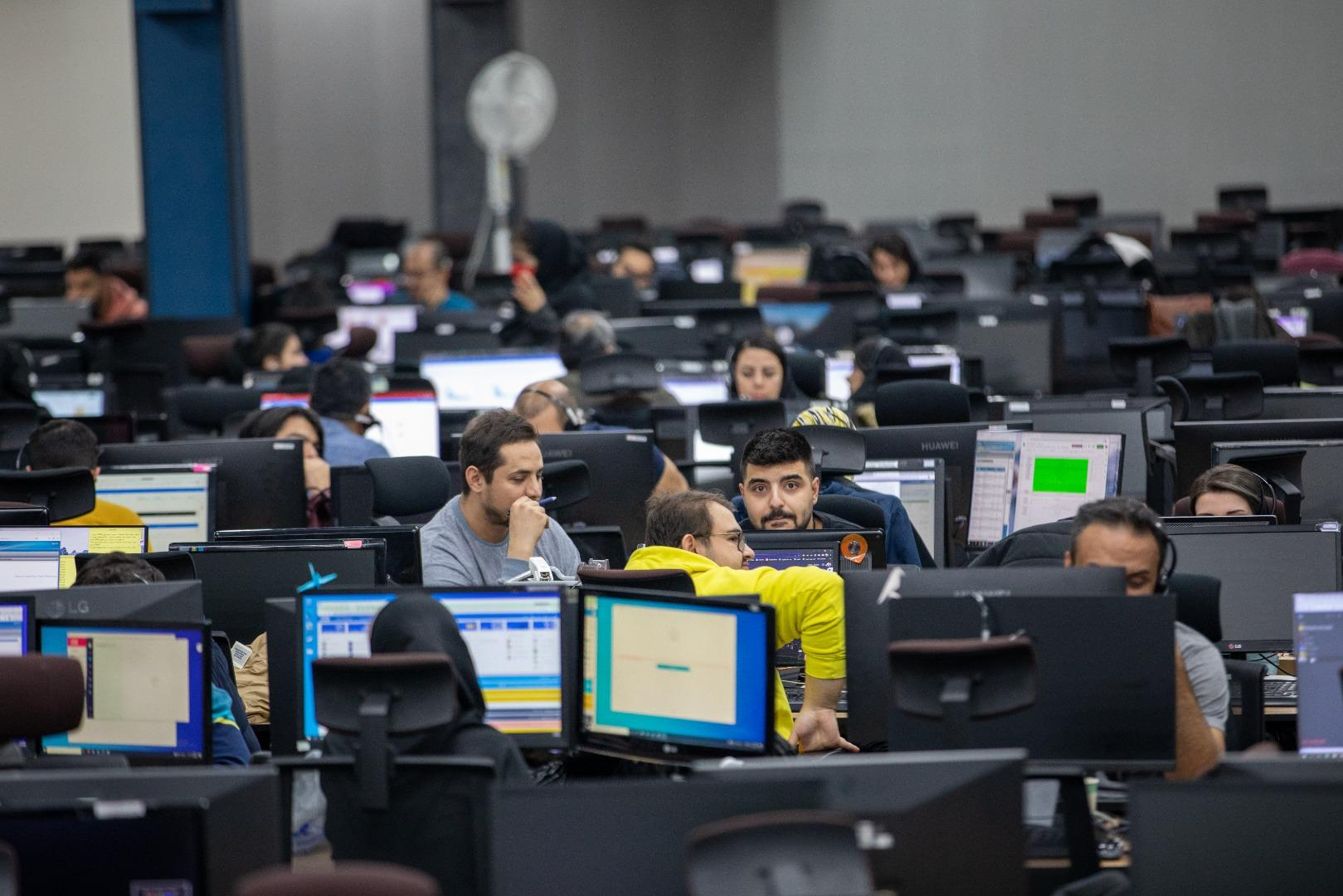 عکس داده گستر عصر نوین